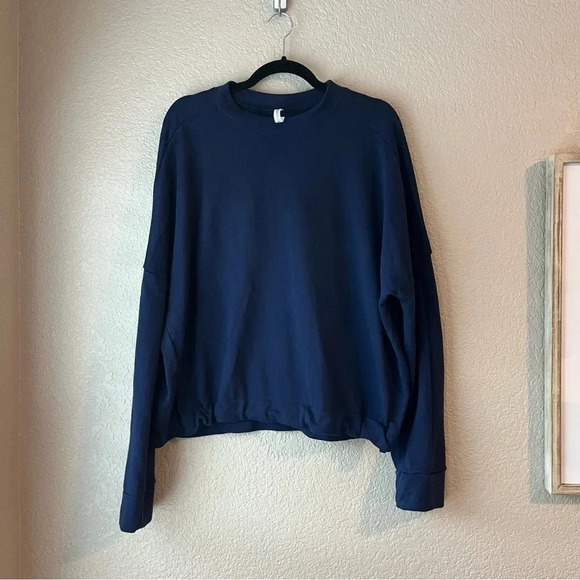 Fabletics Terry Selena Pullover Sweatshirt Size 2X XXL Navy Blue Cropped - Picture 2 of 6